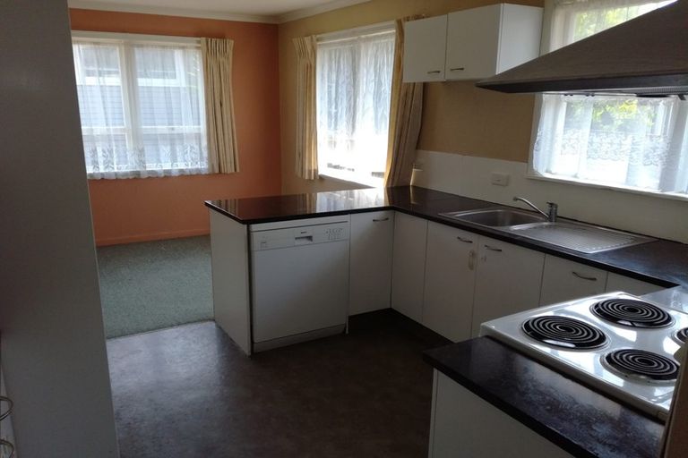 Photo of property in 185 Rathgar Road, Henderson, Auckland, 0610