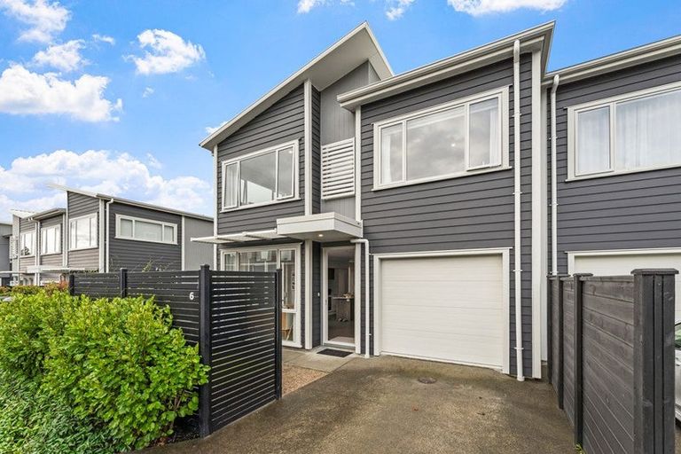 Photo of property in 6 Taitonga Lane, Stanmore Bay, Whangaparaoa, 0932