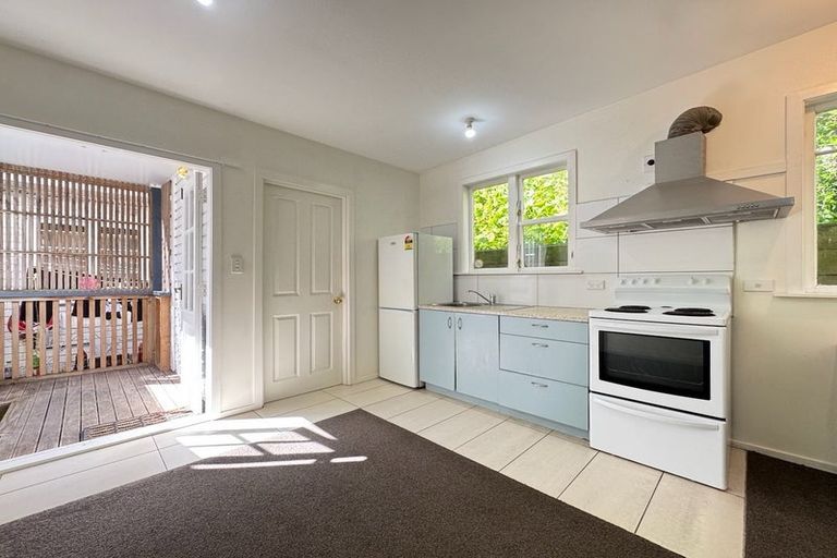 Photo of property in 156a Oriental Parade, Oriental Bay, Wellington, 6011