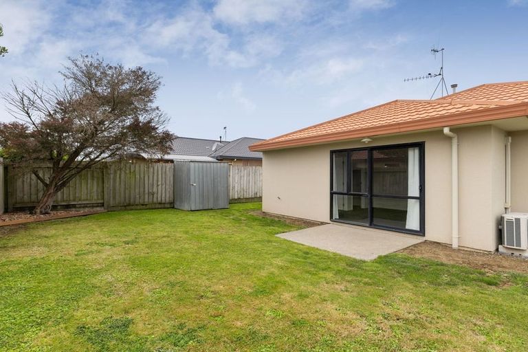 Photo of property in 21 Logan Way, Kelvin Grove, Palmerston North, 4414