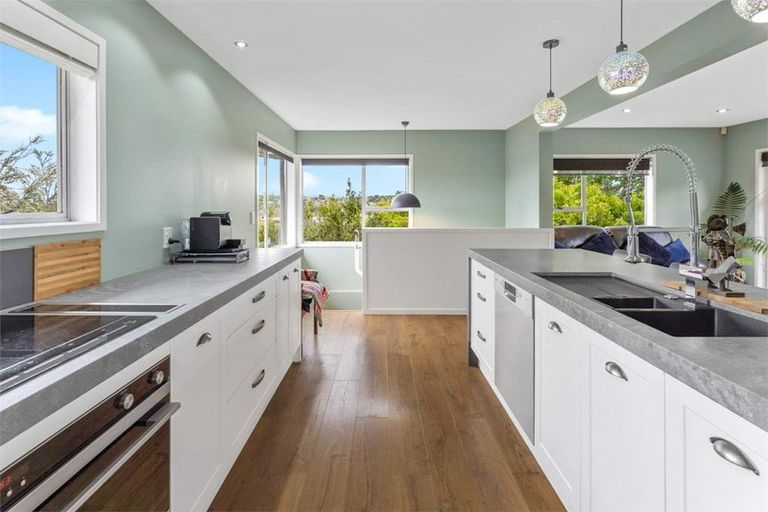 Photo of property in 20 Redwood Drive, Massey, Auckland, 0614