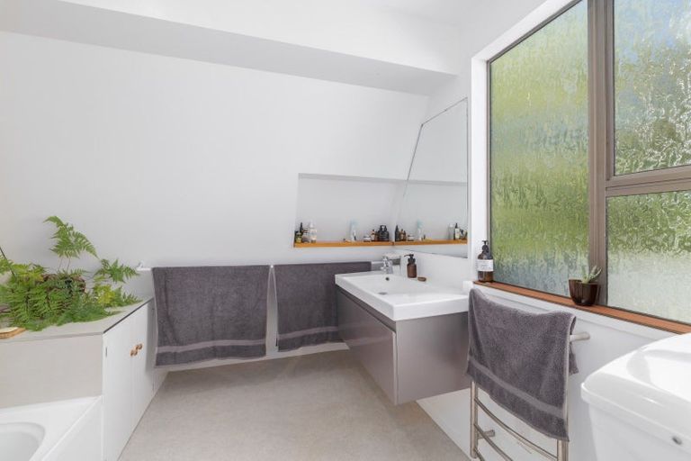 Photo of property in 23 Ranui Crescent, Diamond Harbour,  8971