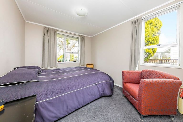 Photo of property in 64 Old Wairoa Road, Papakura, 2110