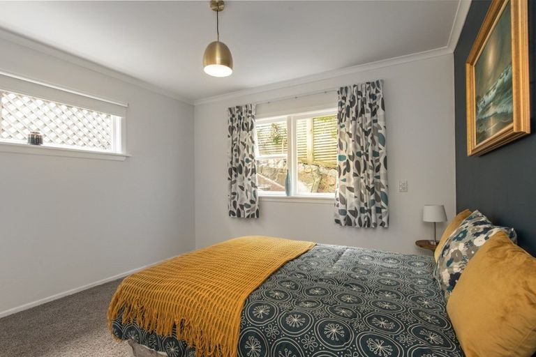 Photo of property in 33 Karepa Street, Brooklyn, Wellington, 6021