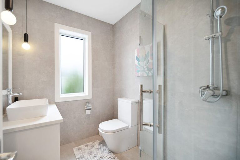 Photo of property in 2 Bela Vista Boulevard, Swanson, Auckland, 0614