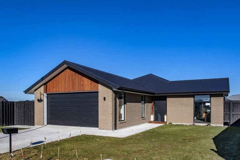 Photo of property in 22 Isa-lei Road, Kaiapoi, 7630