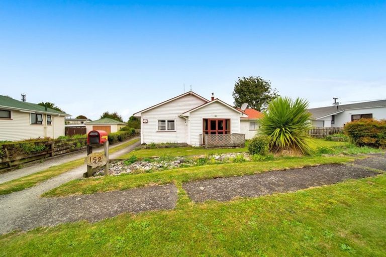 Photo of property in 152 Miranda Street, Stratford, 4332