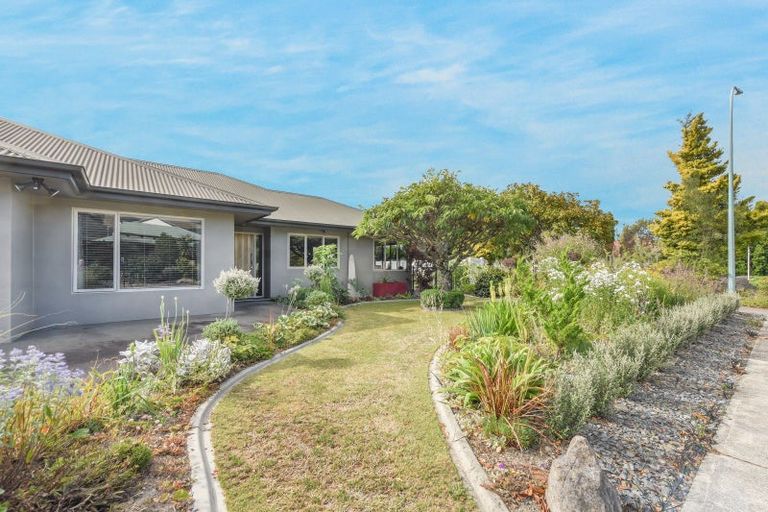 Photo of property in 2 Heritage Crescent, Richmond, 7020