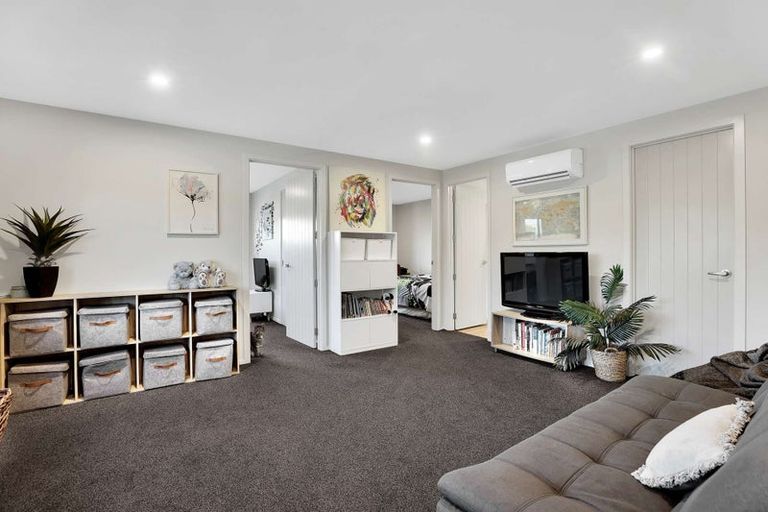 Photo of property in 71 Stratford Drive, Mount Pisa, Cromwell, 9383