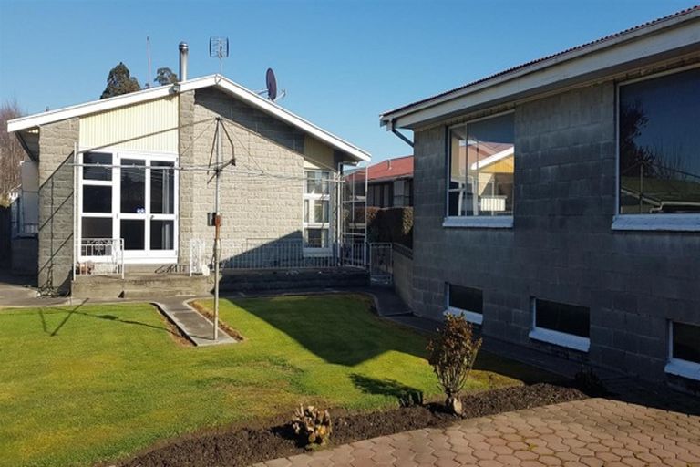 Photo of property in 12 Parker Street, Hornby, Christchurch, 8042
