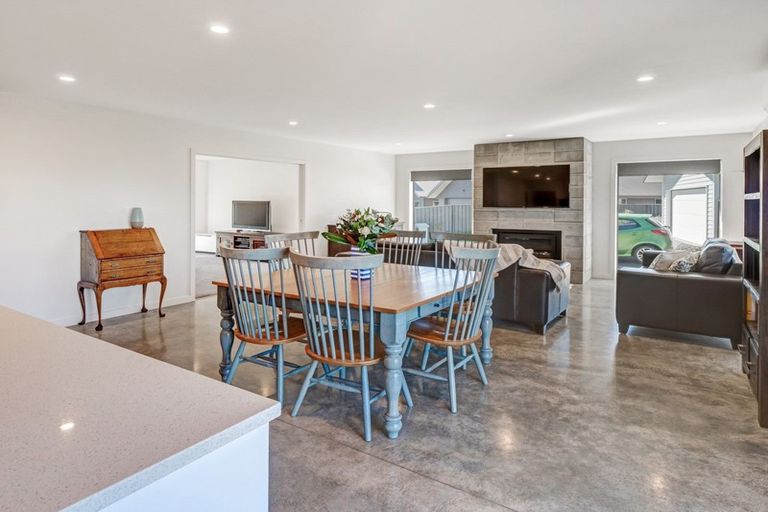 Photo of property in 7e Whakatomo Place, Havelock North, 4130