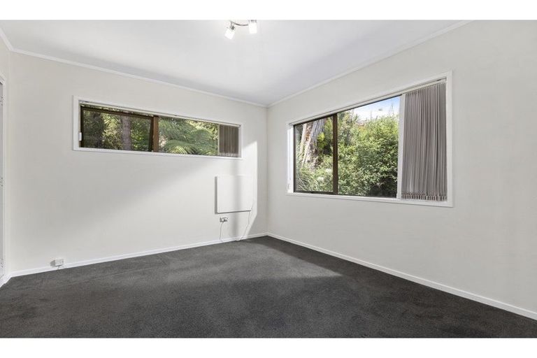Photo of property in 1/20 Halder Place, Torbay, Auckland, 0632