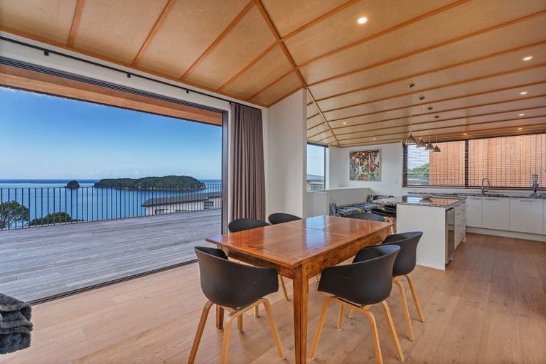 Photo of property in 92 Grange Road, Hahei, Whitianga, 3591
