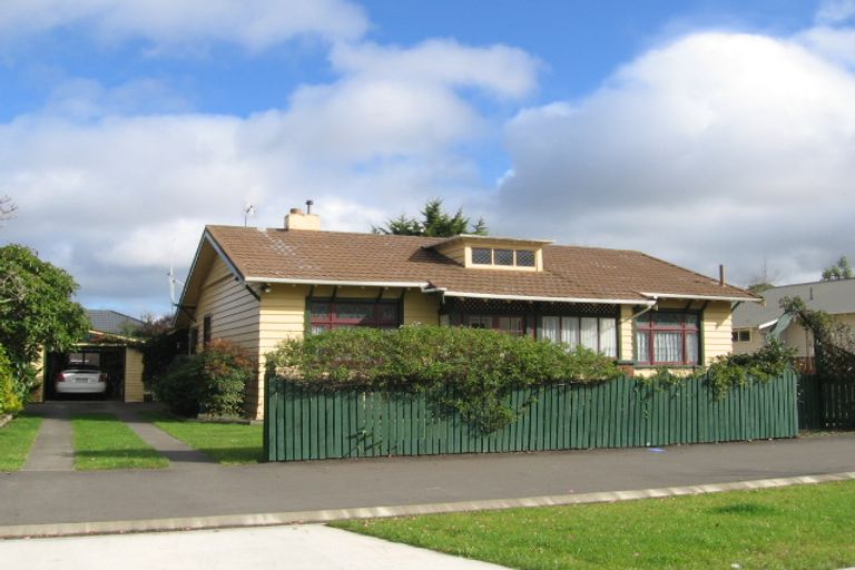 Photo of property in 15 Rainforth Street, Roslyn, Palmerston North, 4414