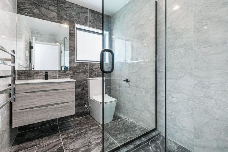 Photo of property in 84 Godley Road, Green Bay, Auckland, 0604