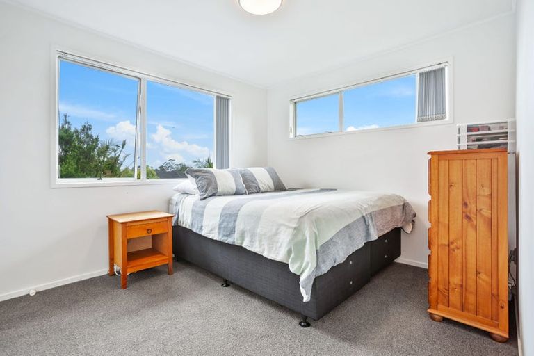 Photo of property in 37 Clyma Place, Massey, Auckland, 0614