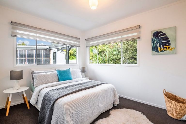 Photo of property in 1/17 Havenwood Place, Birkenhead, Auckland, 0626