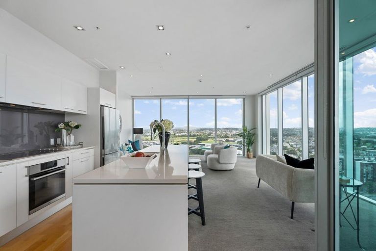 Photo of property in Sentinel Apartments, 1904/3 Northcroft Street, Takapuna, Auckland, 0622