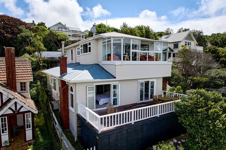 Photo of property in 11 Lower Watt Street, Wadestown, Wellington, 6012