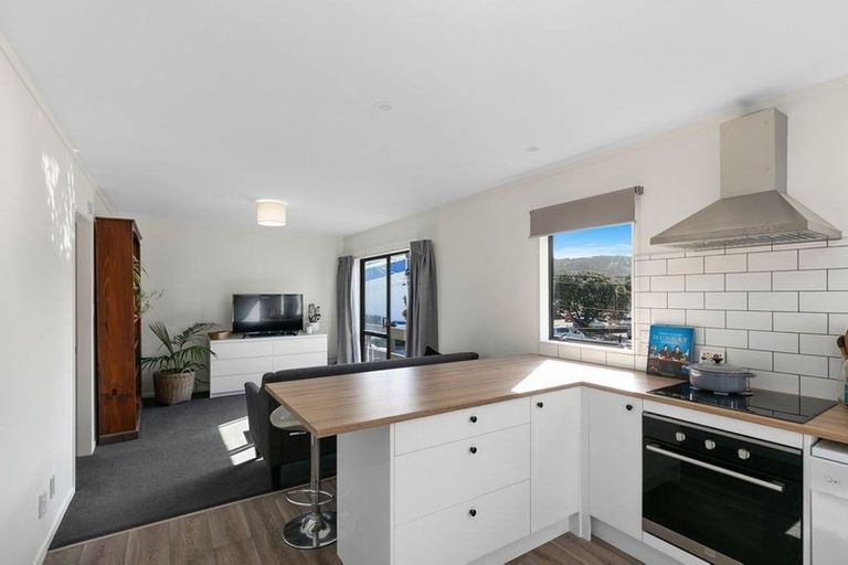 Photo of property in 615u2 Evans Bay Parade, Kilbirnie, Wellington, 6022