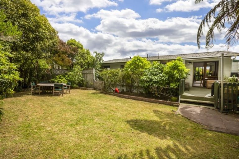 Photo of property in 5 Solway Place, Papakowhai, Porirua, 5024
