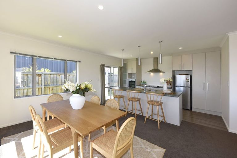 Photo of property in 5 Main Road, Redcliffs, Christchurch, 8081