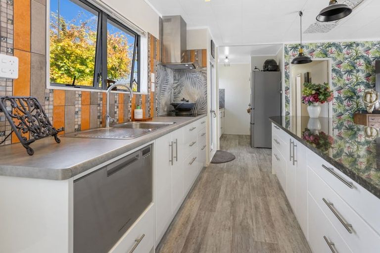 Photo of property in 3 Augustus Earle Place, Pukehangi, Rotorua, 3015