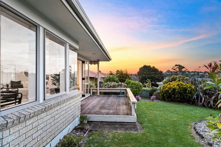 Photo of property in 20 Meadowviews Drive, Welcome Bay, Tauranga, 3112