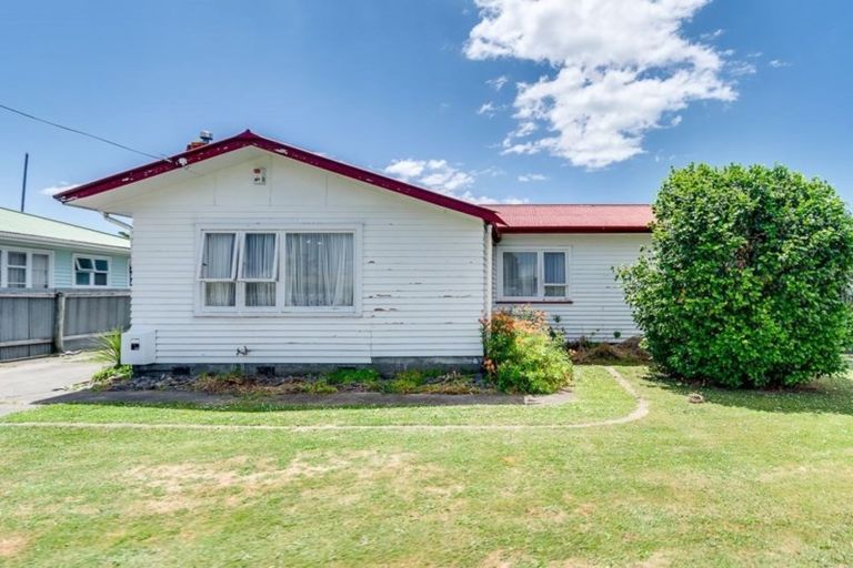 Photo of property in 3 Curling Crescent, Onekawa, Napier, 4110