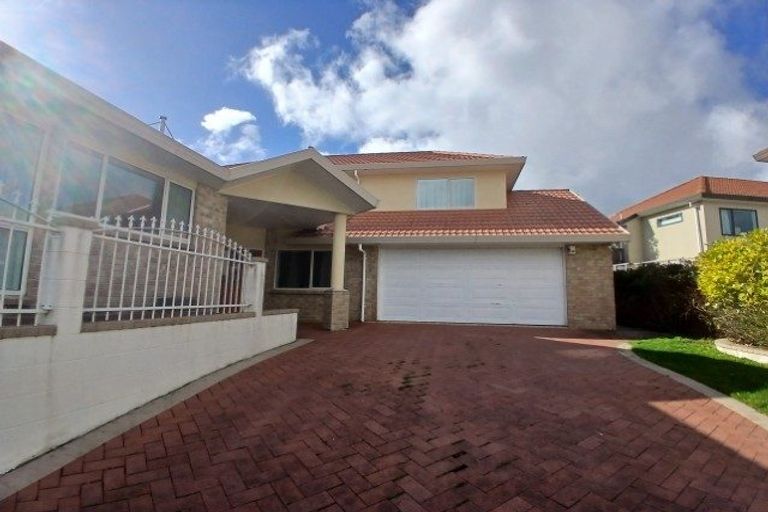 Photo of property in 16 Imran Terrace, Khandallah, Wellington, 6035