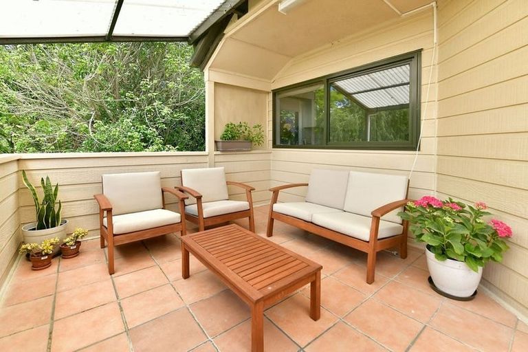 Photo of property in 6a Freya Place, Torbay, Auckland, 0630