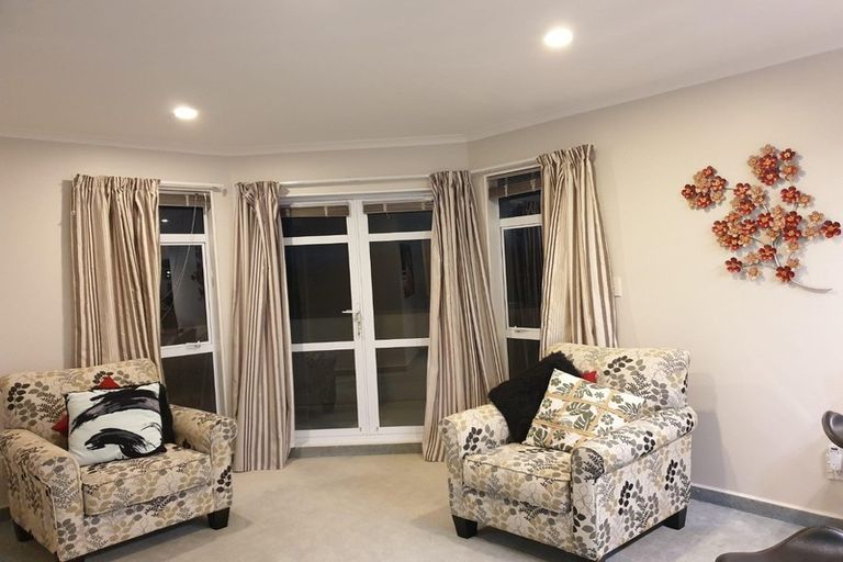 Photo of property in 17 Spyglass Lane, Whitby, Porirua, 5024