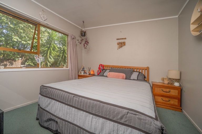 Photo of property in 13 Wirihana Road, Titirangi, Auckland, 0604