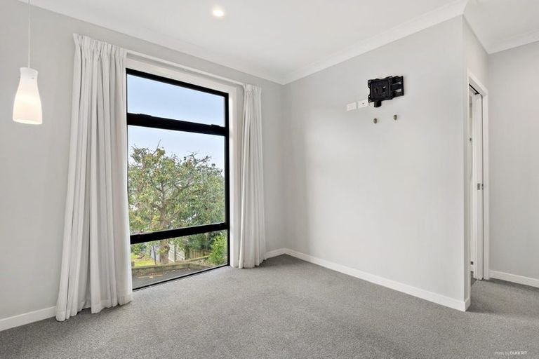 Photo of property in 10/25u Thackeray Street, Hamilton Lake, Hamilton, 3204