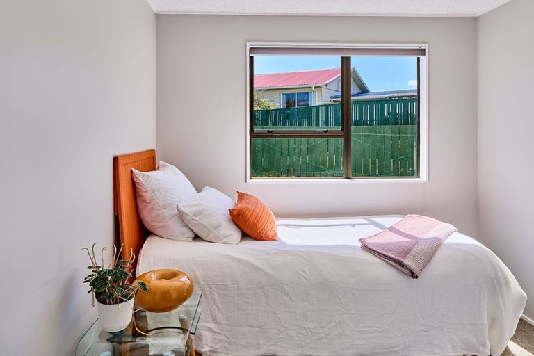 Photo of property in 33 Clipper Street, Titahi Bay, Porirua, 5022