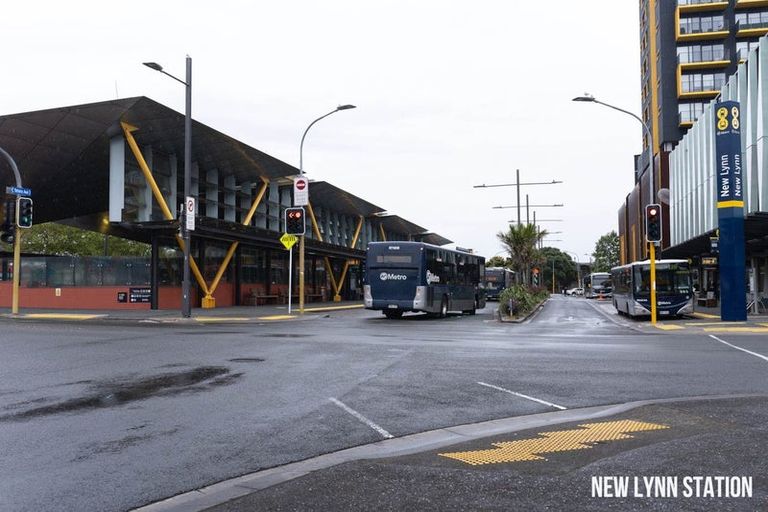 Photo of property in 17 Copplestone Place, New Lynn, Auckland, 0600