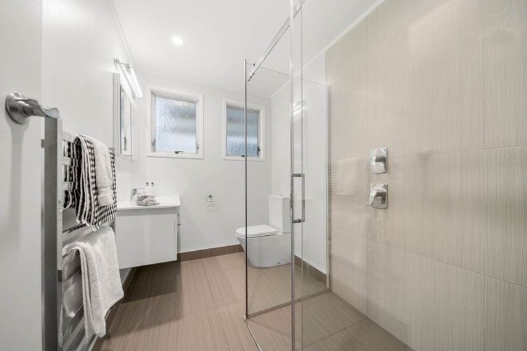 Photo of property in 15 Gails Drive, Okura, Albany, 0792