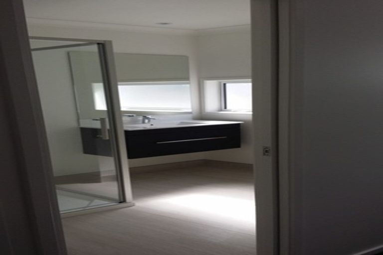 Photo of property in 3 Lockheed Street, Hobsonville, Auckland, 0618