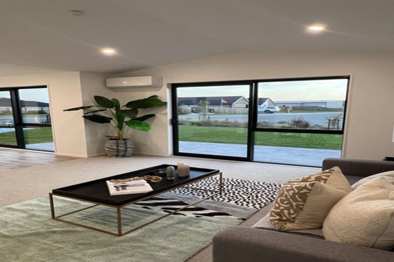 Photo of property in 61 Hilton Drive, Amberley, 7410