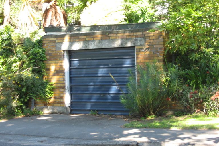Photo of property in 249 Fifield Terrace, Opawa, Christchurch, 8023