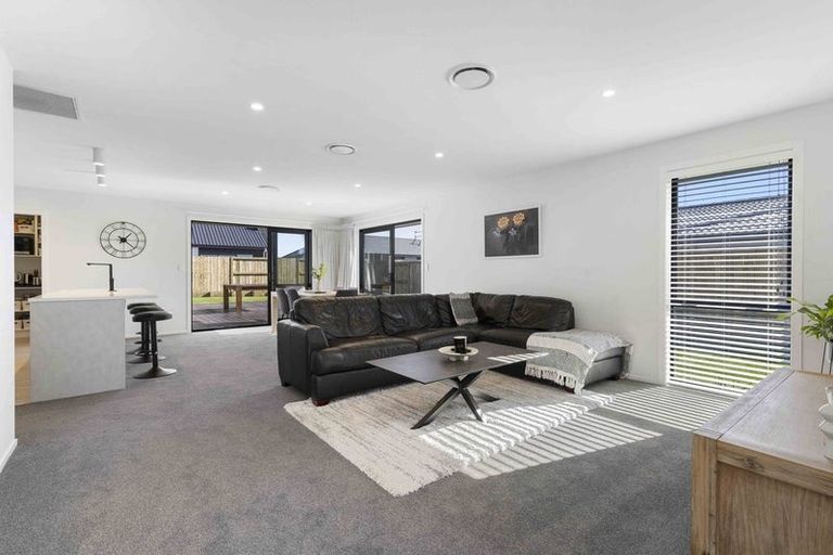 Photo of property in 27 Lockerbie Street, Morrinsville, 3300