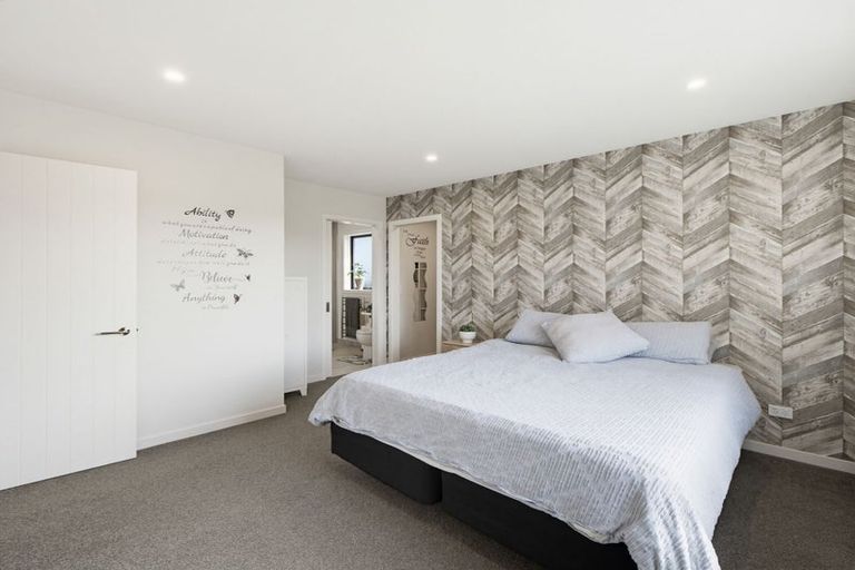 Photo of property in 33 Claremont Crescent, Amberley, 7410