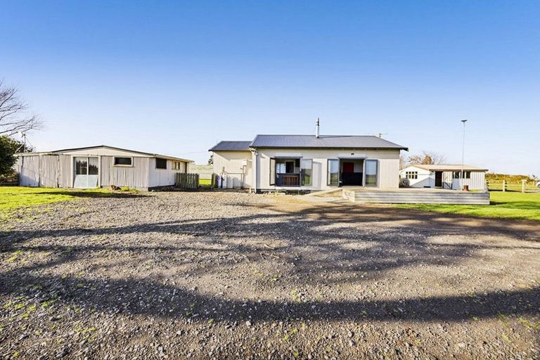 Photo of property in 328 Austin Road, Normanby, Hawera, 4675