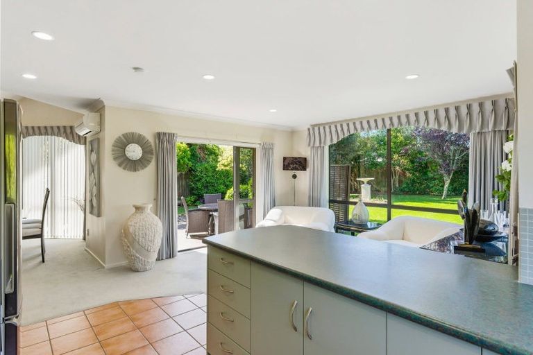 Photo of property in 3 Westpeak Way, Otaki, 5512