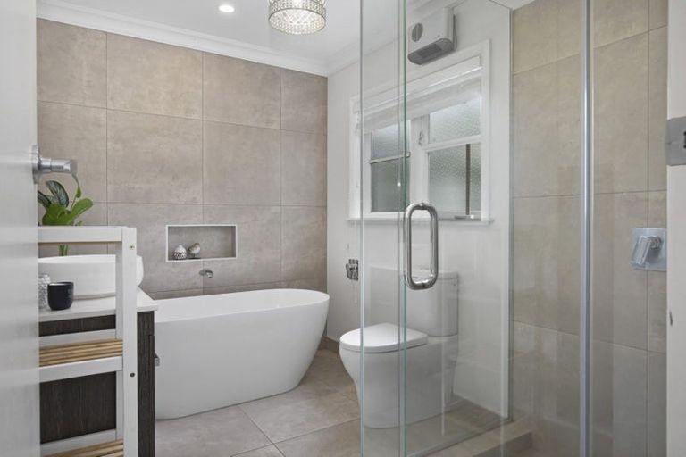 Photo of property in 73 Kohekohe Road, Waikanae, 5036