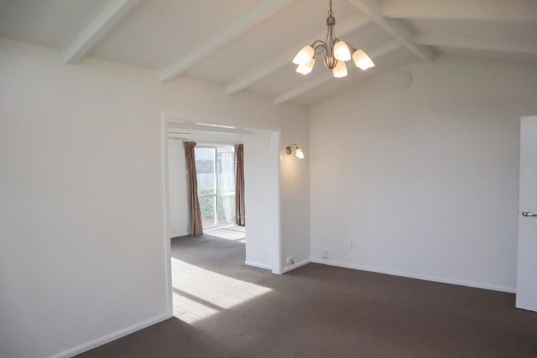 Photo of property in 66 Staveley Street, Avonhead, Christchurch, 8042