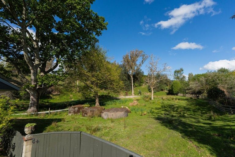 Photo of property in 48 Paraekaretu Street, Hunterville, 4730