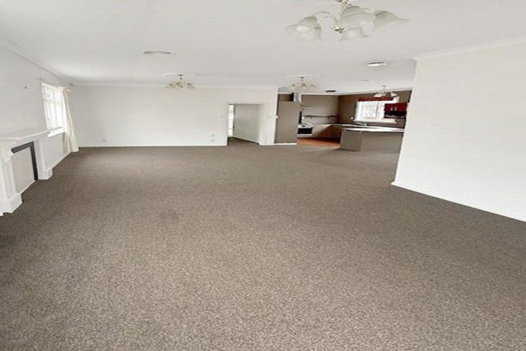 Photo of property in 22 Riddlers Crescent, Petone, Lower Hutt, 5012