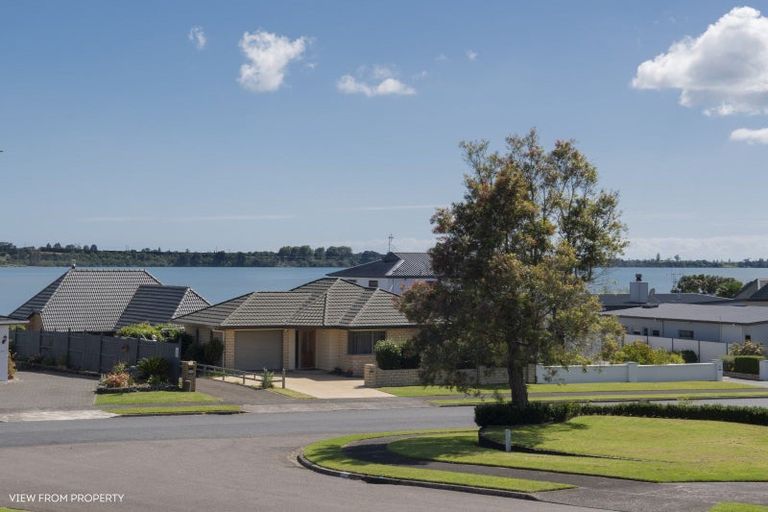 Photo of property in 2a Johnston Place, Welcome Bay, Tauranga, 3112