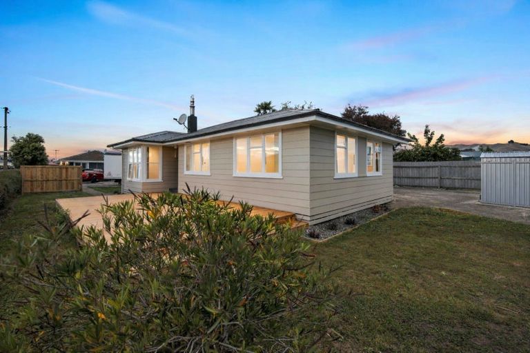 Photo of property in 17 Gill Crescent, Redwoodtown, Blenheim, 7201